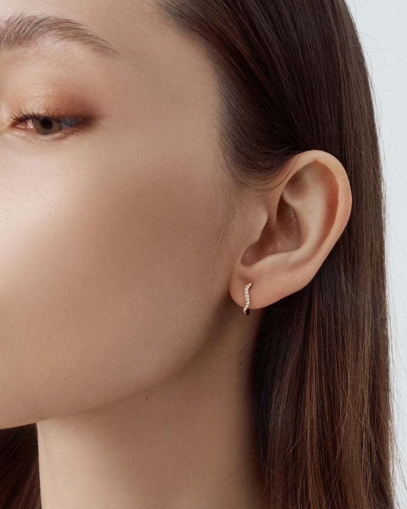 Pavé Diamond Wave Earrings