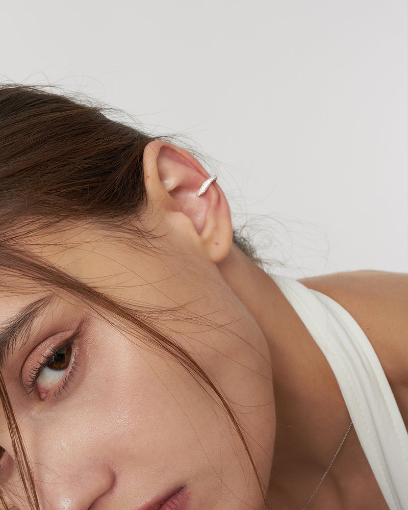Wave Pave Earcuff