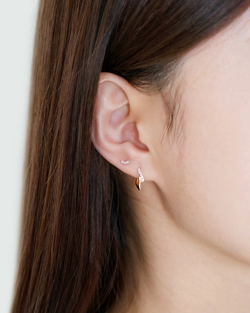 Overlap Wave Earrings